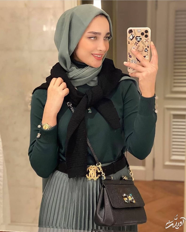 آناشید حسینی